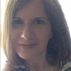 Meet your Posher, Leslie